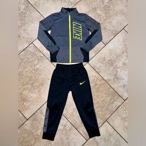 Boys Nike Full-Zip Jacket & Pants 2-Piece Track Suit Set 5T